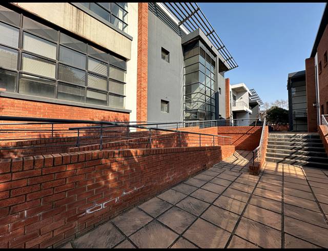 97M² OFFICE TO LET IN HIGHVELD TECHNOPARK